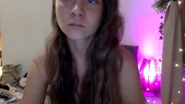 Gallery image thumbnail from Qi_ra's myfreecams stream on, 03/04/2025, 15:17 image 7 of 20