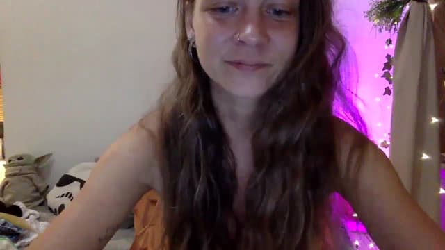 Gallery image thumbnail from Qi_ra's myfreecams stream on, 03/04/2025, 15:17 image 6 of 20