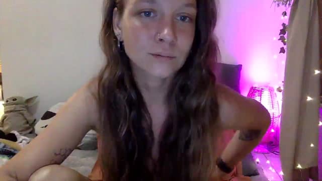 Gallery image thumbnail from Qi_ra's myfreecams stream on, 03/04/2025, 15:17 image 5 of 20