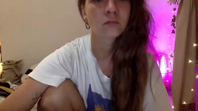 Gallery image thumbnail from Qi_ra's myfreecams stream on, 03/04/2025, 15:17 image 19 of 20
