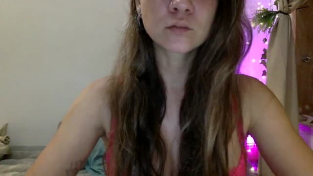 Gallery image thumbnail from Qi_ra's myfreecams stream on, 03/06/2025, 12:51 image 13 of 20