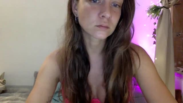Gallery image thumbnail from Qi_ra's myfreecams stream on, 03/06/2025, 12:51 image 2 of 20