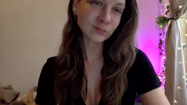 Gallery image thumbnail from Qi_ra's myfreecams stream on, 03/20/2025, 10:39 image 2 of 20