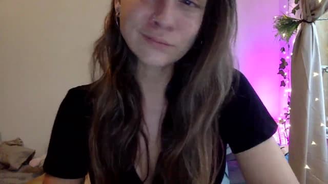 Gallery image thumbnail from Qi_ra's myfreecams stream on, 03/20/2025, 10:39 image 5 of 20