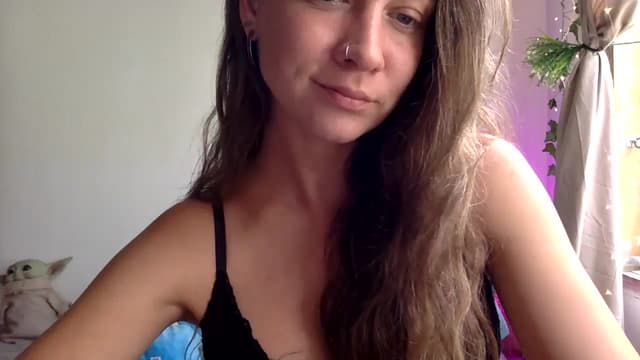 Gallery image thumbnail from Qi_ra's myfreecams stream on, 03/23/2025, 09:09 image 16 of 20