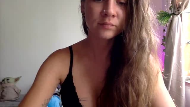 Gallery image thumbnail from Qi_ra's myfreecams stream on, 03/23/2025, 09:09 image 2 of 20