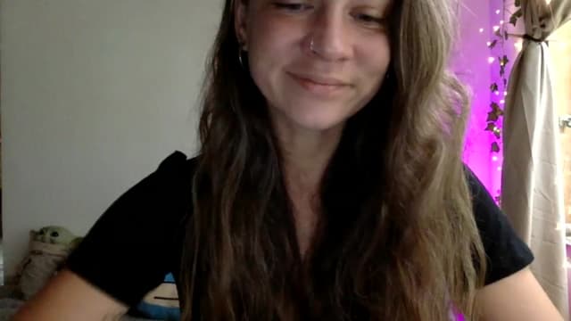 Gallery image thumbnail from Qi_ra's myfreecams stream on, 03/30/2025, 23:23 image 9 of 20