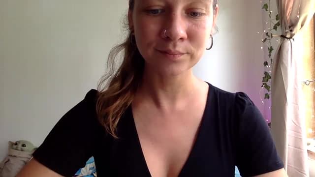 Gallery image thumbnail from Qi_ra's myfreecams stream on, 03/31/2025, 03:37 image 16 of 20