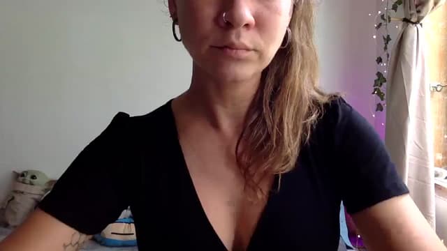 Gallery image thumbnail from Qi_ra's myfreecams stream on, 03/31/2025, 03:37 image 7 of 20