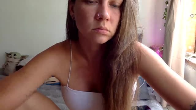 Gallery image thumbnail from Qi_ra's myfreecams stream on, 04/01/2025, 07:26 image 8 of 20