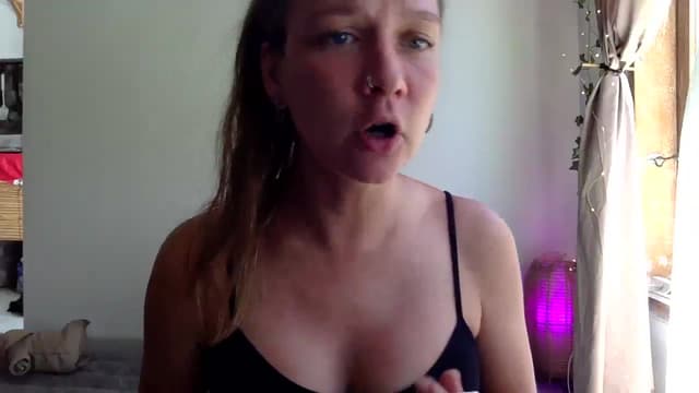 Gallery image thumbnail from Qi_ra's myfreecams stream on, 04/07/2025, 06:34 image 3 of 20