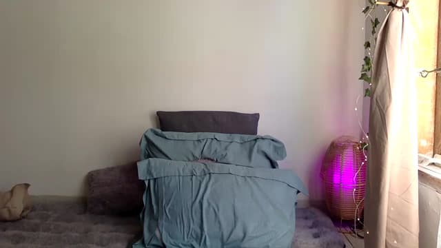 Gallery image thumbnail from Qi_ra's myfreecams stream on, 04/07/2025, 07:19 image 1 of 20