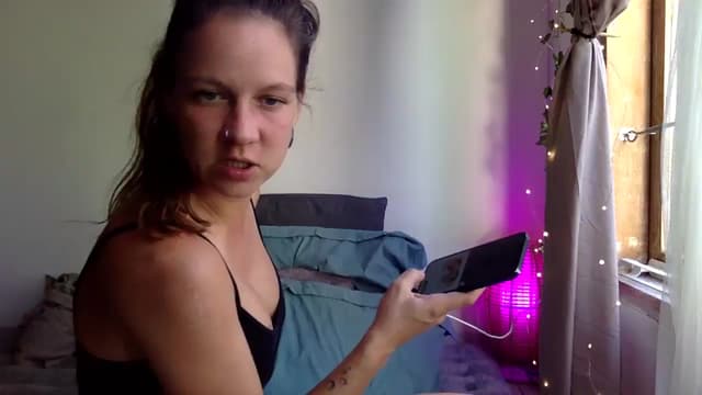 Gallery image thumbnail from Qi_ra's myfreecams stream on, 04/07/2025, 09:08 image 2 of 20