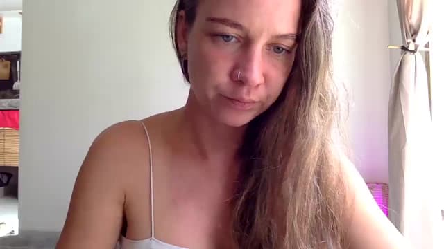Gallery image thumbnail from Qi_ra's myfreecams stream on, 04/14/2025, 05:28 image 20 of 20