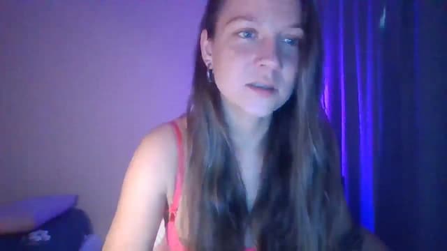 Gallery image thumbnail from Qi_ra's myfreecams stream on, 04/27/2025, 10:57 image 9 of 20