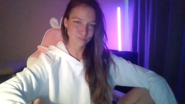 Gallery image thumbnail from Qi_ra's myfreecams stream on, 04/27/2025, 10:57 image 3 of 20
