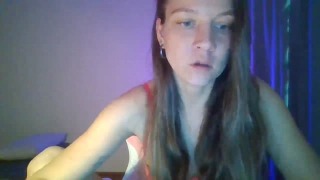 Gallery image thumbnail from Qi_ra's myfreecams stream on, 04/27/2025, 11:26 image 16 of 20