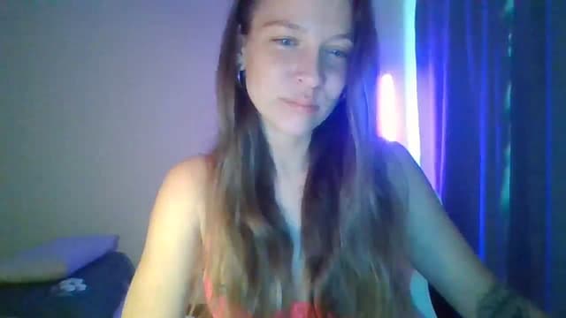 Gallery image thumbnail from Qi_ra's myfreecams stream on, 04/27/2025, 11:26 image 4 of 20