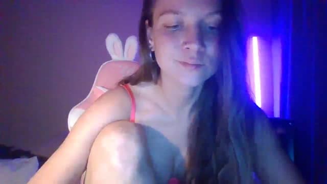 Gallery image thumbnail from Qi_ra's myfreecams stream on, 04/27/2025, 17:53 image 3 of 20