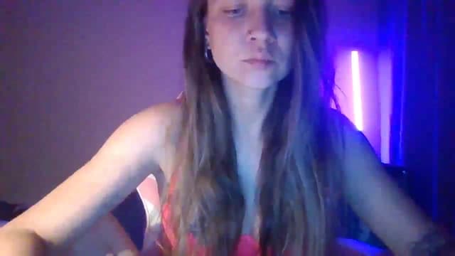 Gallery image thumbnail from Qi_ra's myfreecams stream on, 04/27/2025, 17:53 image 11 of 20