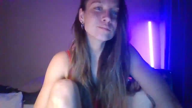 Gallery image thumbnail from Qi_ra's myfreecams stream on, 04/27/2025, 17:53 image 9 of 20