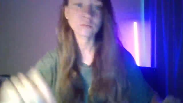 Gallery image thumbnail from Qi_ra's myfreecams stream on, 04/28/2025, 06:21 image 11 of 20