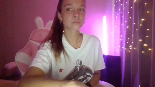 Gallery image thumbnail from Qi_ra's myfreecams stream on, 04/29/2025, 07:35 image 5 of 20
