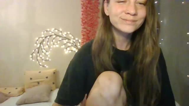 Gallery image thumbnail from Qi_ra's myfreecams stream on, 06/14/2025, 09:35 image 1 of 20