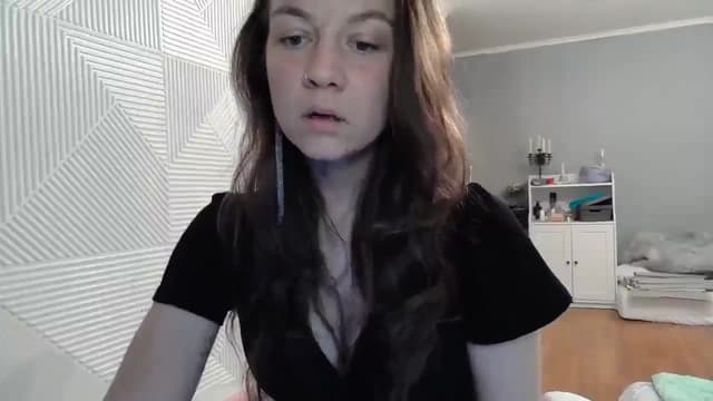 Gallery image thumbnail from Qi_ra's myfreecams stream on, 08/21/2025, 07:01 image 4 of 20
