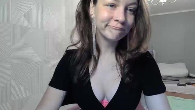 Gallery image thumbnail from Qi_ra's myfreecams stream on, 08/23/2025, 05:56 image 13 of 20