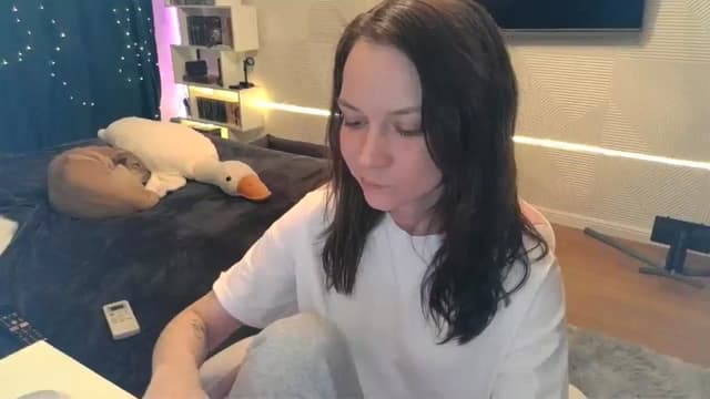 Gallery image thumbnail from Qi_ra's myfreecams stream on, 02/16/2026, 19:27 image 11 of 20