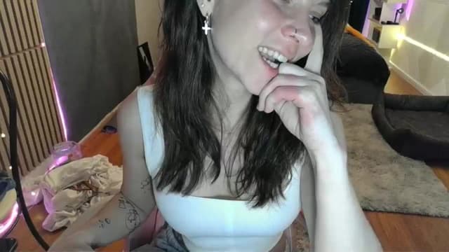 Gallery image thumbnail from Qi_ra's myfreecams stream on, 03/19/2026, 19:05 image 15 of 20