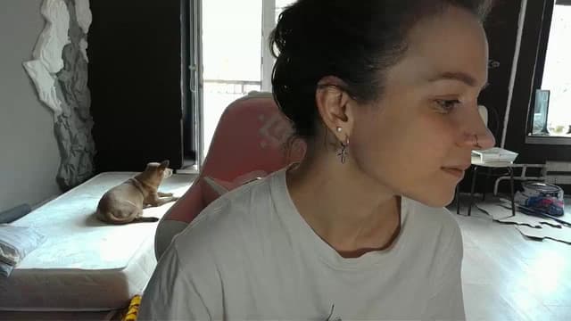 Gallery image thumbnail from Qi_ra's myfreecams stream on, 04/14/2026, 08:58 image 17 of 20