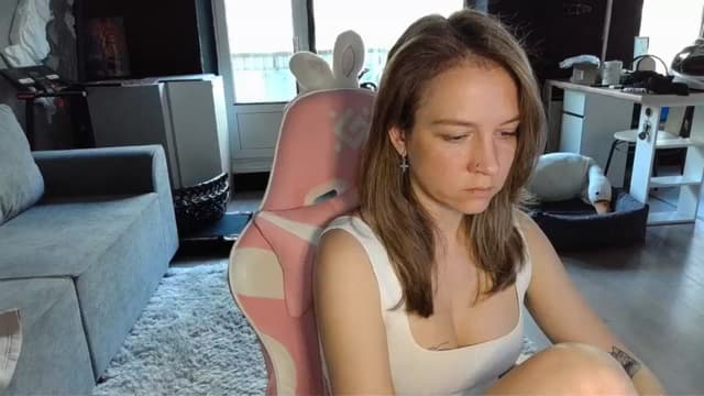 Gallery image thumbnail from Qi_ra's myfreecams stream on, 05/05/2026, 06:51 image 20 of 20