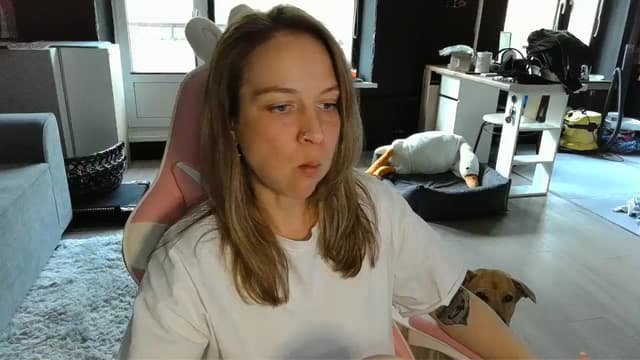 Gallery image thumbnail from Qi_ra's myfreecams stream on, 05/05/2026, 10:57 image 1 of 20