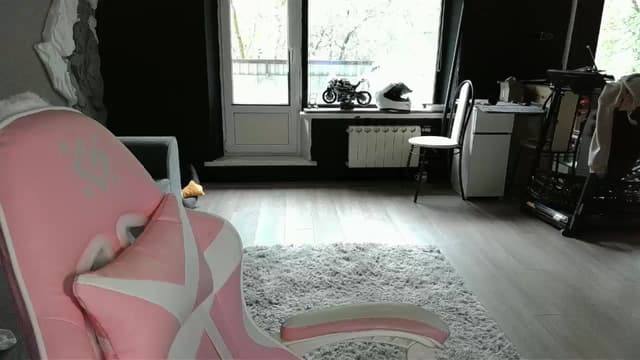 Gallery image thumbnail from Qi_ra's myfreecams stream on, 05/11/2026, 07:15 image 10 of 20