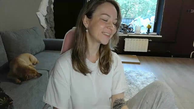 Gallery image thumbnail from Qi_ra's myfreecams stream on, 05/19/2026, 05:19 image 16 of 20