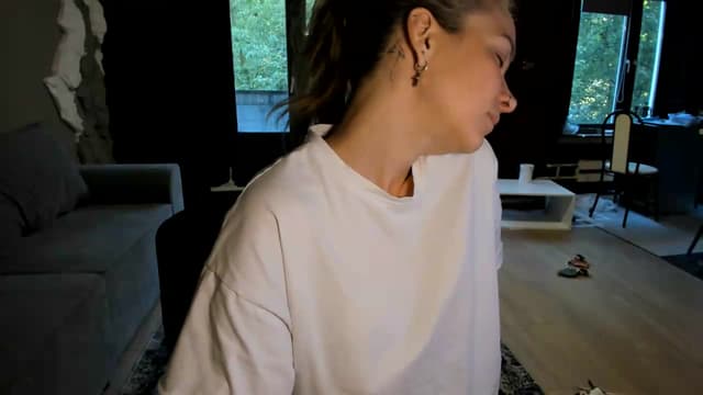 Gallery image thumbnail from Qi_ra's myfreecams stream on, 06/10/2026, 04:21 image 20 of 20