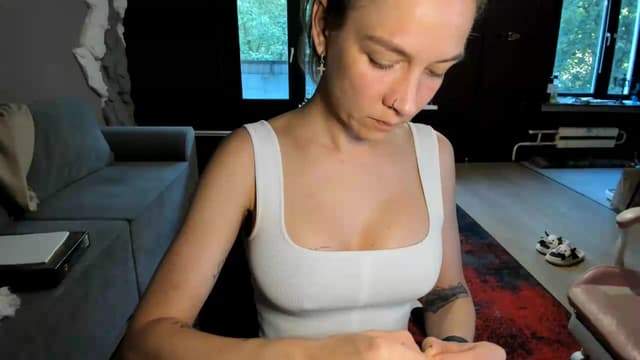 Gallery image thumbnail from Qi_ra's myfreecams stream on, 06/23/2026, 04:54 image 18 of 20