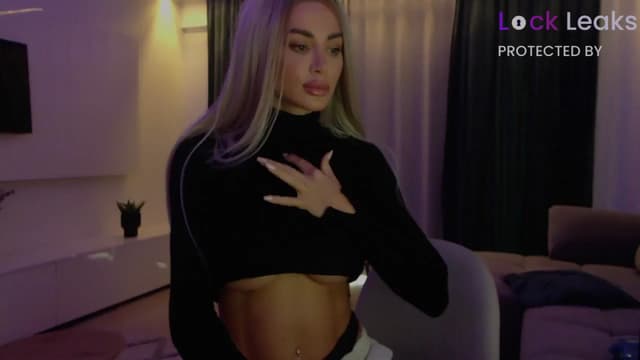 Gallery image thumbnail from Qu33n's myfreecams stream on, 10/07/2025, 10:05 image 17 of 20