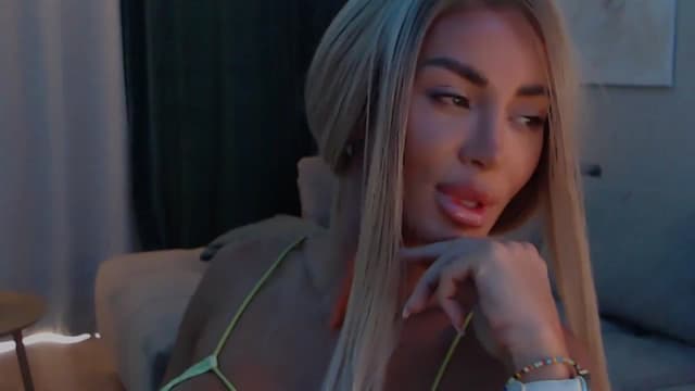 Gallery image thumbnail from Qu33n's myfreecams stream on, 12/05/2025, 11:25 image 7 of 20