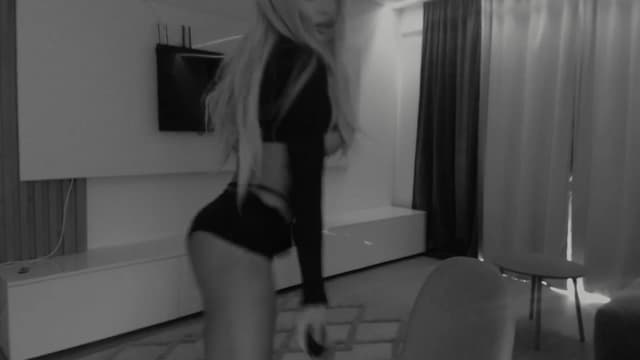 Gallery image thumbnail from Qu33n's myfreecams stream on, 01/16/2026, 09:11 image 14 of 20