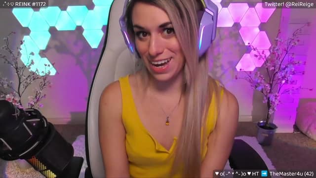 Gallery image thumbnail from Reige's myfreecams stream on, 07/03/2023, 06:57 image 6 of 20