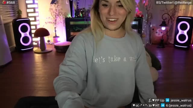 Gallery image thumbnail from Reige's myfreecams stream on, 09/29/2025, 12:21 image 1 of 20