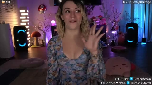 Gallery image thumbnail from Reige's myfreecams stream on, 11/17/2025, 11:00 image 6 of 20
