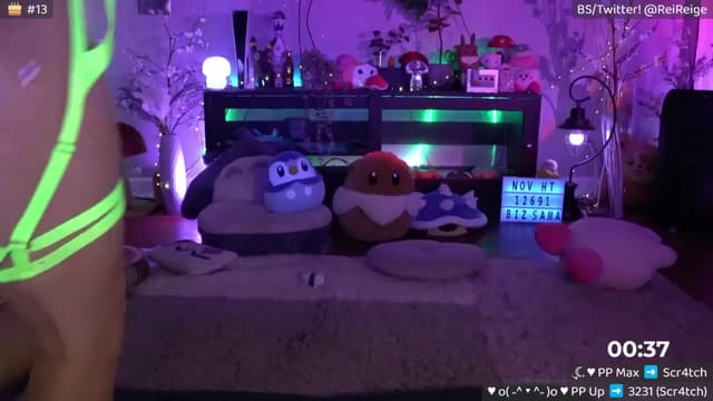 Gallery image thumbnail from Reive's myfreecams stream on, 11/22/2025, 12:24 image 16 of 20