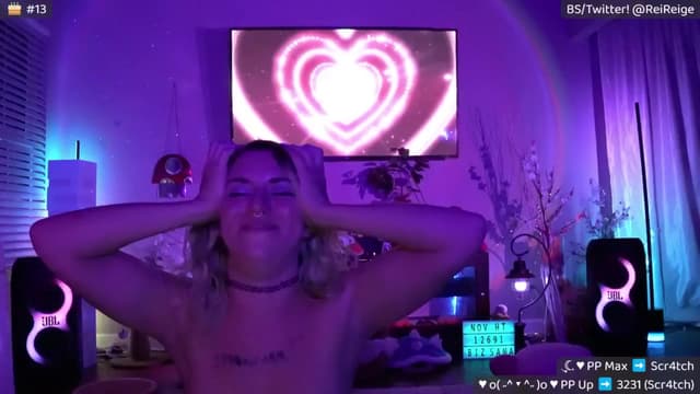 Gallery image thumbnail from Reive's myfreecams stream on, 11/22/2025, 16:26 image 1 of 20