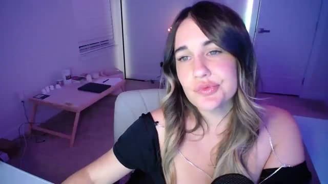 Gallery image thumbnail from Scout's myfreecams stream on, 10/02/2025, 02:06 image 19 of 20