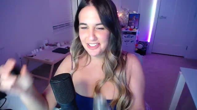 Gallery image thumbnail from Scout's myfreecams stream on, 10/12/2025, 03:09 image 10 of 20
