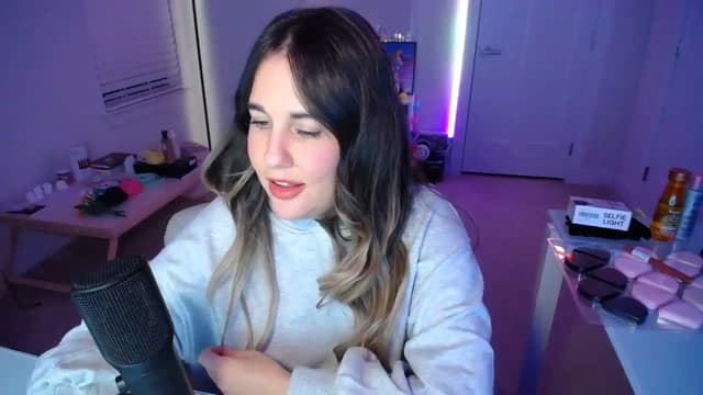 Gallery image thumbnail from Scout's myfreecams stream on, 01/10/2026, 04:22 image 14 of 20